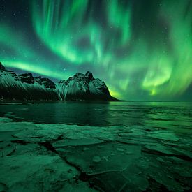 Northern lights above Vestrahorn, Iceland by Michiel Dros