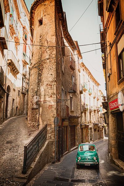 Fiat 500 in old town Cosenza by Marco Rutten