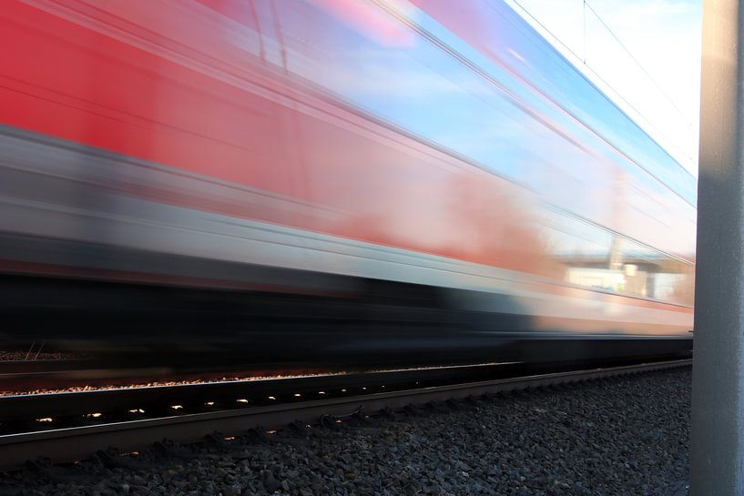 Train à grande vitesse par Rüdiger Rebmann