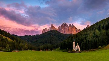 St Johann in Ranui kapel in de Dolomieten, Italië