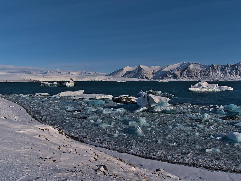 Jökulsárlón by Timon Schneider