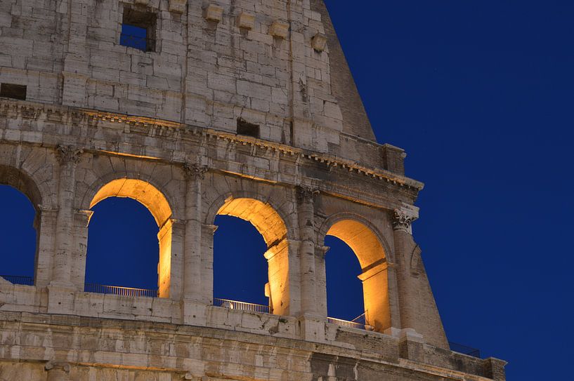 Rom, Kolosseum, in der blauen Stunde von Patrick Verhoef