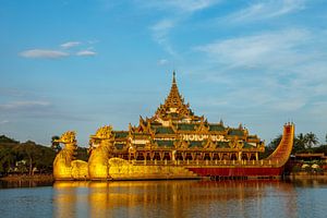 Die königliche Barke in Yangon