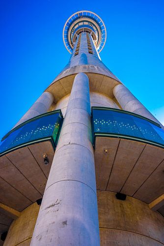 Sky Tower in de zon, Auckland