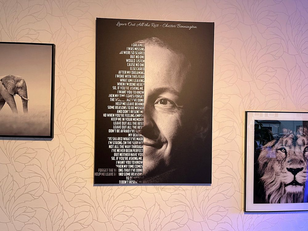 Leave Out All the Rest - Chester Bennington  von Gunawan RB 