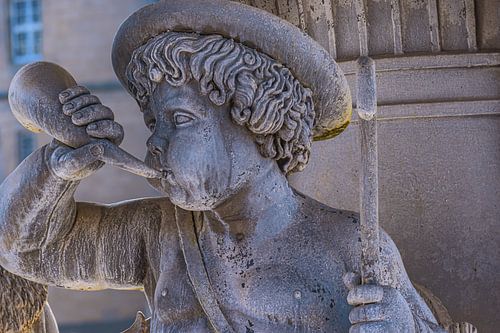 BADEN-WÜRTTEMBERG : STATUE DANS LE JARDIN DU CHÂTEAU DE STUTTGART