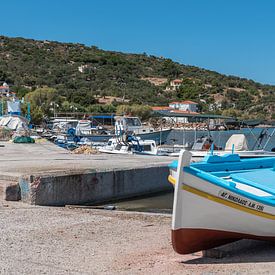 Fishing port of Skala Neon Kydonion on Lesbos by Rinus Lasschuyt Fotografie