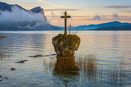 Morgendämmerung am Mondsee von Martin Wasilewski