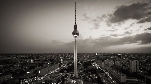 Fernsehturm Berlin (Schwarz/Weiß) von Alexander Voss