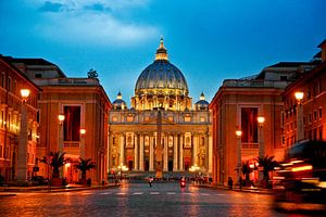 La basilique Saint-Pierre à l'heure bleue dans la Ville éternelle, Rome