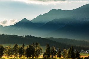 Prachtige luchten in de Oostenrijkse Alpen. Seefeld 2018 van Hidde Hageman