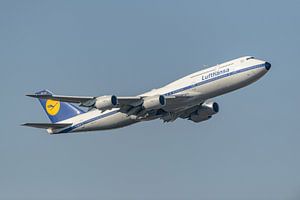 Lufthansa Boeing 747-8 in der Retro-Lackierung.