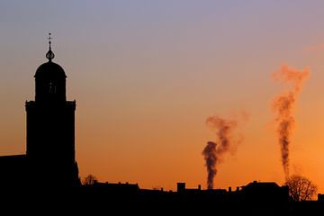 Lebuïnuskerk Deventer vlak voor zonsopgang van Ronald Pol
