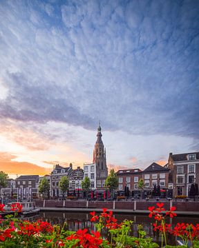 Sonnenaufgang Nieuwe Haven mit Grote Kerk - Breda von Joris Bax