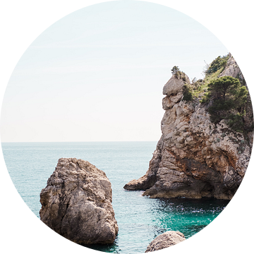 Prachtige rotsen partij aan de Adriatische kust | Dubrovnik, Kroatie van Amy Hengst