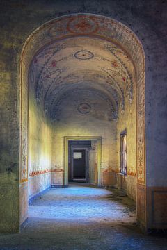 Passage de château en Italie sur Truus Nijland