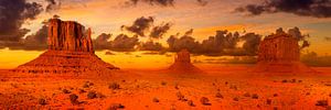 Gorgeous Monument Valley in the evening