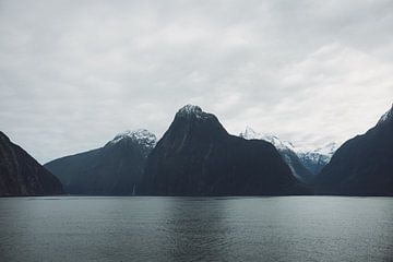 Milford Sound's mystische Schönheit von Ken Tempelers