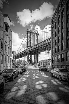 NEW YORK CITY Manhattan Bridge by Melanie Viola