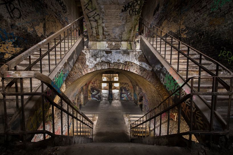 Die Treppe zum Verfall von Rob van der Wal