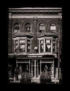 Nos 760 - 762 Queen St E 1 with Border