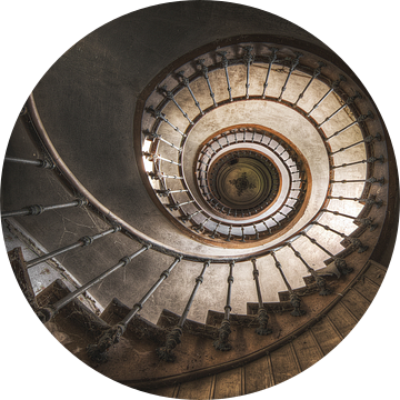 Een van de mooiste verlaten trappen van Truus Nijland