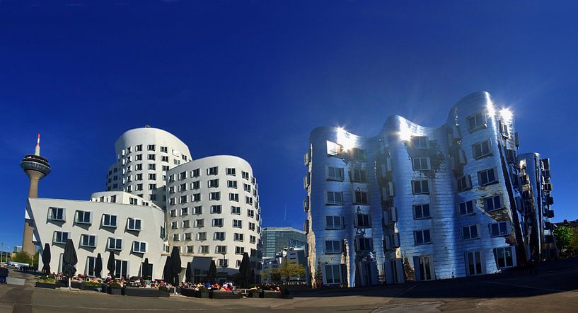 Bâtiments Gehry de Düsseldorf Panorama 2 par Edgar Schermaul