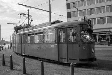 Oude tram van Nathalie van der Klei