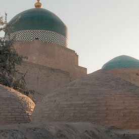 Dômes turquoise en Ouzbékistan | photographie de voyage | Khiva sur Kimberley Jekel