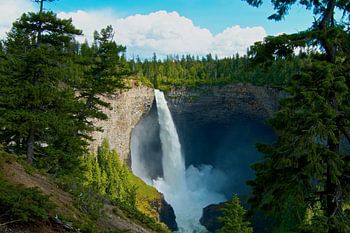Waterval in het park Gray Wells Canada
