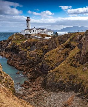 Lighthouse Ireland by Jeroen te Lindert