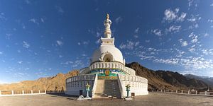 Shanti Stupa in Leh von Walter G. Allgöwer