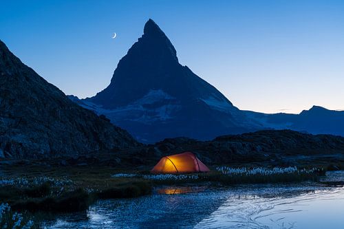Good Night! by Sander van der Werf