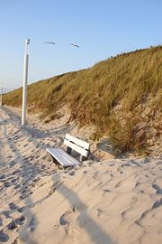 Viel Sand auf der Strandpromenade auf Sylt von Martin Flechsig