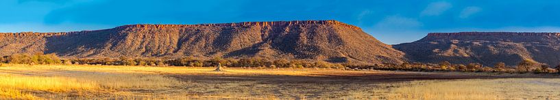 Waterberg Plateau in the evening sun, Namibia by Rietje Bulthuis