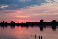 Zonsondergang aan de waal