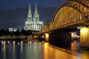 Kölner Dom zur blauen Stunde