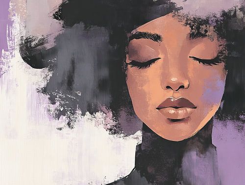 Femme tranquille aux cheveux noirs