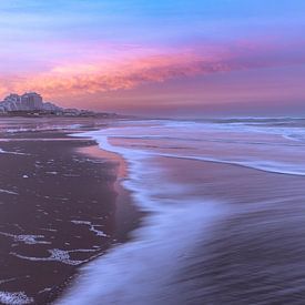 Beach Noordwijk during the blue hour by Yanuschka Fotografie | Noordwijk