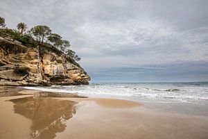 Dunkle Wolken über der spanischen Küste