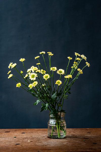 Foto | Print | Kunst | gele bloemen | lente | botanisch van Jenneke Boeijink