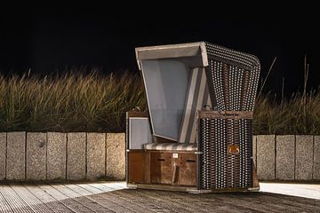 Beach chair at night on Sylt/North Sea by Jürgen Schmittdiel Photography