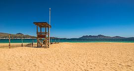Sand beach of Port de Pollenca, beautiful seaside bay Mallorca by Alex Winter
