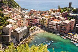 Vernazza, Cinque Terre, Italy by Jeroen Nieuwenhoff