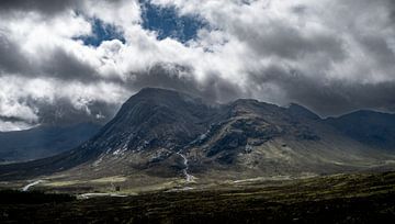 Scotland - Views of Stob Dearg mountain by Rick Massar