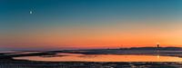 Panoramablick auf einen Sonnenuntergang mit den Brandaris auf Terschelling von Henk Meijer Photography Miniaturansicht