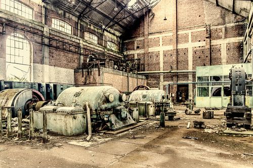 verlaten compressorhal steenkolenmijn Zolder (B)