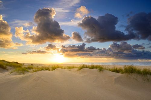 Sunset at the beach of Texel with sand dunes in the foreground by Sjoerd van der Wal Photography