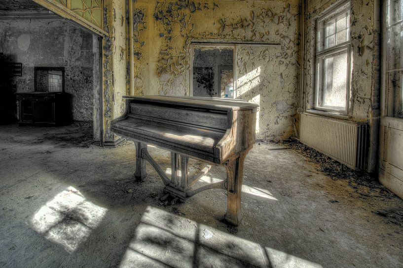 Piano Sanatorium by Wendy Nooijen