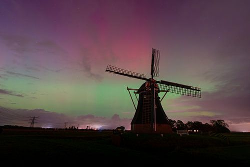 Noorderlicht bij de molen-2